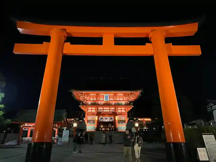 伏見稲荷大社(京都府)