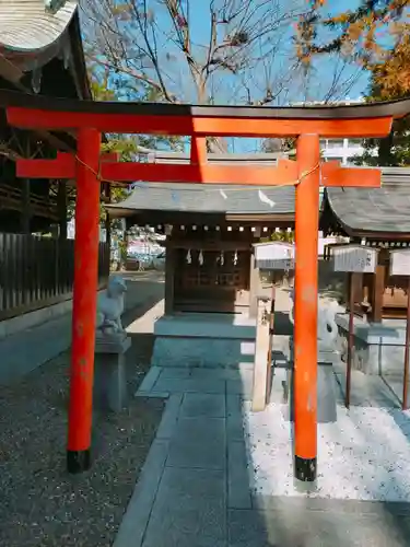 草加神社の鳥居