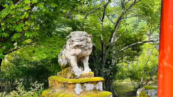岡安神社の狛犬