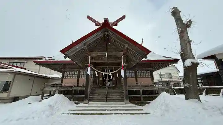 上磯八幡宮の{uncategorized: "未分類", other: "その他", undefined: "問題あり", building: "その他建物", grave: "お墓", sacred_gate: "鳥居", guardian: "狛犬", statue: "像", buddha: "仏像", history: "歴史", nature: "自然", garden: "庭園", animal: "動物", pagoda: "塔", temizu: "手水舎", mountain_gate: "山門・神門", sanctuary: "本殿・本堂", subordinate: "末社・摂社", art: "芸術", scenery: "景色", jizo: "地蔵", ema: "絵馬", goshuin: "御朱印", omikuji: "おみくじ", items: "授与品その他", amulet: "お守り", goshuincho: "御朱印帳", eats: "食事", festival: "お祭り", votive_dance: "神楽", shichigosan: "七五三参", wedding: "結婚式", experience: "体験その他", initially: "初詣", around: "周辺", anti_infection: "感染症対策"}