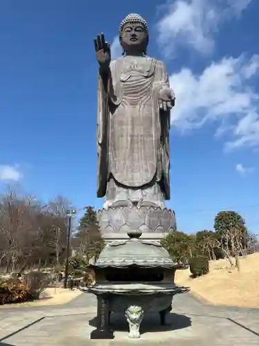 東本願寺本廟 牛久浄苑（牛久大仏）(茨城県)