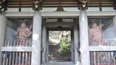 観音寺（山崎聖天）の山門・神門