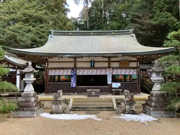 都祁水分神社の本殿・本堂