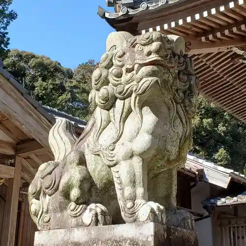 耳常神社の狛犬