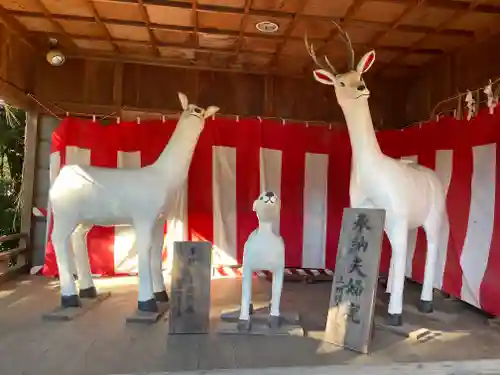 砥鹿神社（里宮）の像