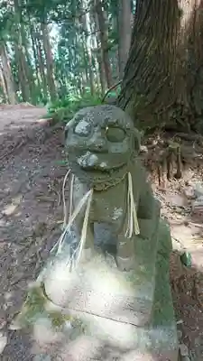 鶴ケ峰八幡神社の狛犬