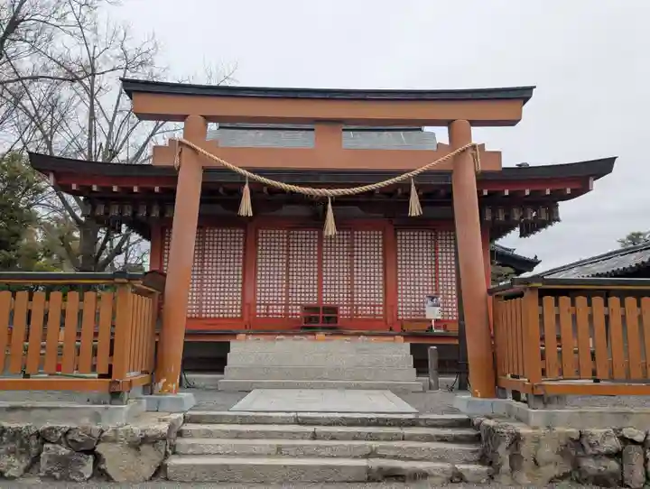 東寺鎮守八幡宮・東寺境内社八島殿(京都府)