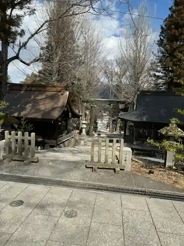 諏訪大社上社前宮(長野県)