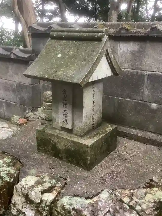 若宮八幡宮の末社・摂社