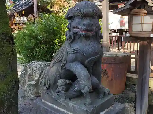 七社神社の狛犬