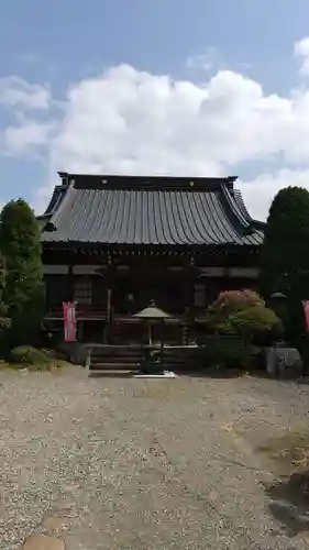 慈光寺(雨乞い不動尊)の本殿・本堂