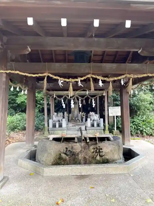 愛知縣護國神社の手水舎