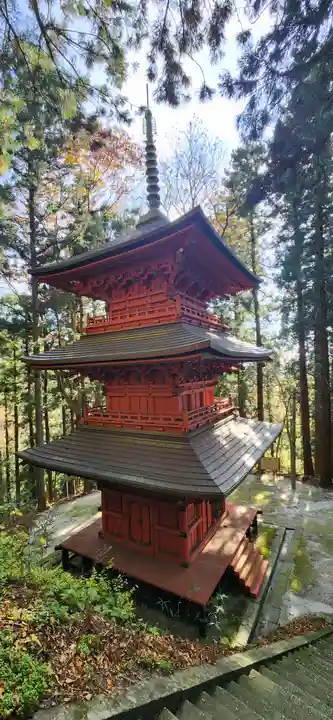 木幡山隠津島神社(二本松市)の塔