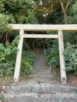 尾津神社の鳥居