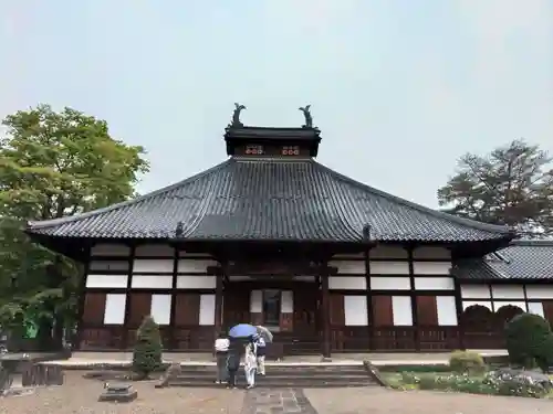 長國寺の本殿・本堂