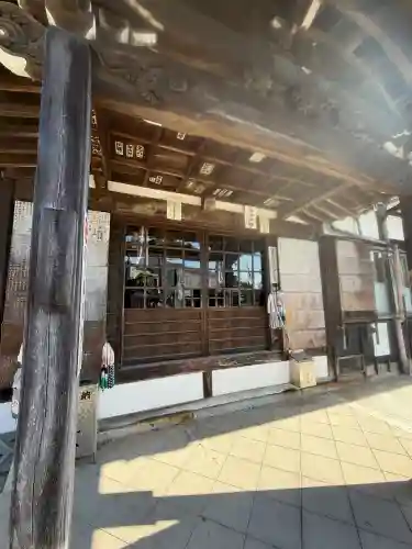 来応寺の{uncategorized: "未分類", other: "その他", undefined: "問題あり", building: "その他建物", grave: "お墓", sacred_gate: "鳥居", guardian: "狛犬", statue: "像", buddha: "仏像", history: "歴史", nature: "自然", garden: "庭園", animal: "動物", pagoda: "塔", temizu: "手水舎", mountain_gate: "山門・神門", sanctuary: "本殿・本堂", subordinate: "末社・摂社", art: "芸術", scenery: "景色", jizo: "地蔵", ema: "絵馬", goshuin: "御朱印", omikuji: "おみくじ", items: "授与品その他", amulet: "お守り", goshuincho: "御朱印帳", eats: "食事", festival: "お祭り", votive_dance: "神楽", shichigosan: "七五三参", wedding: "結婚式", experience: "体験その他", initially: "初詣", around: "周辺", anti_infection: "感染症対策"}