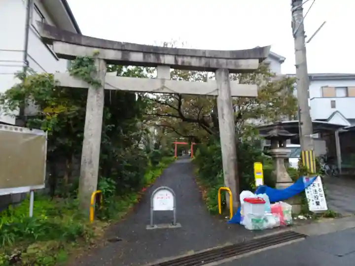 花山稲荷神社の鳥居