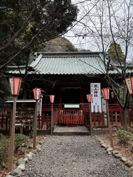 麓山神社の{uncategorized: "未分類", other: "その他", undefined: "問題あり", building: "その他建物", grave: "お墓", sacred_gate: "鳥居", guardian: "狛犬", statue: "像", buddha: "仏像", history: "歴史", nature: "自然", garden: "庭園", animal: "動物", pagoda: "塔", temizu: "手水舎", mountain_gate: "山門・神門", sanctuary: "本殿・本堂", subordinate: "末社・摂社", art: "芸術", scenery: "景色", jizo: "地蔵", ema: "絵馬", goshuin: "御朱印", omikuji: "おみくじ", items: "授与品その他", amulet: "お守り", goshuincho: "御朱印帳", eats: "食事", festival: "お祭り", votive_dance: "神楽", shichigosan: "七五三参", wedding: "結婚式", experience: "体験その他", initially: "初詣", around: "周辺", anti_infection: "感染症対策"}