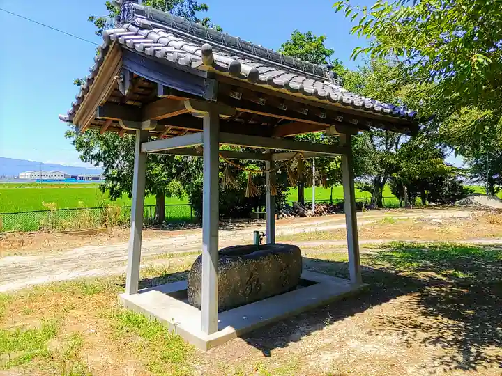 八幡社(落合八幡社)の手水舎