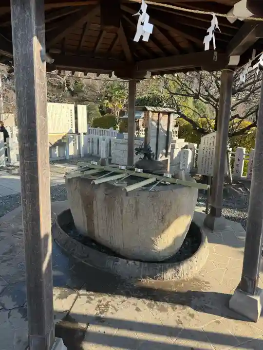 本牧神社の{uncategorized: "未分類", other: "その他", undefined: "問題あり", building: "その他建物", grave: "お墓", sacred_gate: "鳥居", guardian: "狛犬", statue: "像", buddha: "仏像", history: "歴史", nature: "自然", garden: "庭園", animal: "動物", pagoda: "塔", temizu: "手水舎", mountain_gate: "山門・神門", sanctuary: "本殿・本堂", subordinate: "末社・摂社", art: "芸術", scenery: "景色", jizo: "地蔵", ema: "絵馬", goshuin: "御朱印", omikuji: "おみくじ", items: "授与品その他", amulet: "お守り", goshuincho: "御朱印帳", eats: "食事", festival: "お祭り", votive_dance: "神楽", shichigosan: "七五三参", wedding: "結婚式", experience: "体験その他", initially: "初詣", around: "周辺", anti_infection: "感染症対策"}