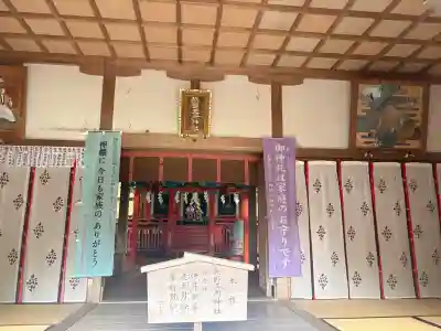 熊野三所神社の{uncategorized: "未分類", other: "その他", undefined: "問題あり", building: "その他建物", grave: "お墓", sacred_gate: "鳥居", guardian: "狛犬", statue: "像", buddha: "仏像", history: "歴史", nature: "自然", garden: "庭園", animal: "動物", pagoda: "塔", temizu: "手水舎", mountain_gate: "山門・神門", sanctuary: "本殿・本堂", subordinate: "末社・摂社", art: "芸術", scenery: "景色", jizo: "地蔵", ema: "絵馬", goshuin: "御朱印", omikuji: "おみくじ", items: "授与品その他", amulet: "お守り", goshuincho: "御朱印帳", eats: "食事", festival: "お祭り", votive_dance: "神楽", shichigosan: "七五三参", wedding: "結婚式", experience: "体験その他", initially: "初詣", around: "周辺", anti_infection: "感染症対策"}