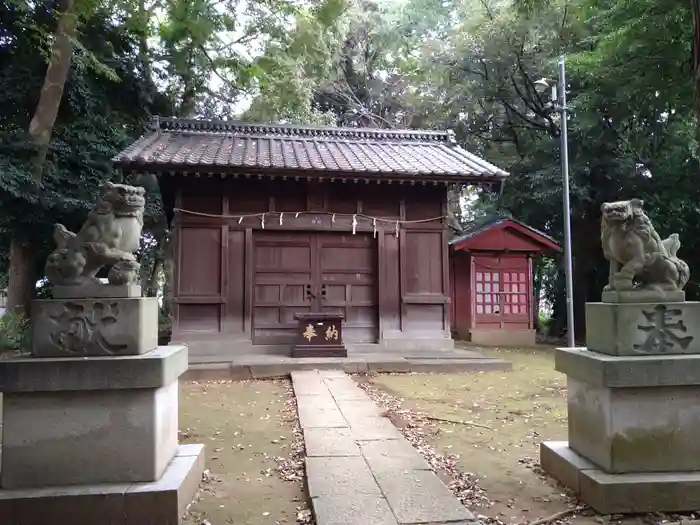 神明社の本殿