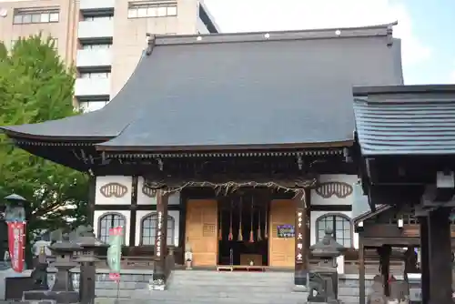 成田山札幌別院新栄寺の本殿