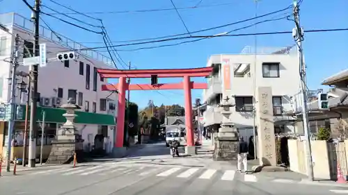 箭弓稲荷神社の鳥居