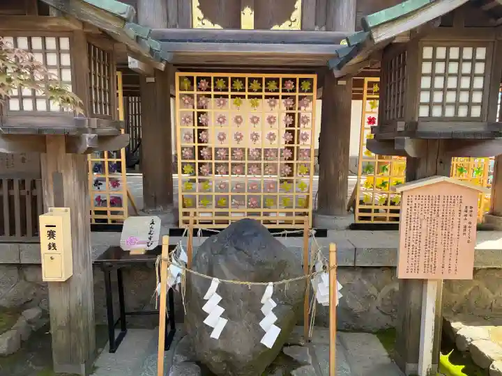 白山神社の{uncategorized: "未分類", other: "その他", undefined: "問題あり", building: "その他建物", grave: "お墓", sacred_gate: "鳥居", guardian: "狛犬", statue: "像", buddha: "仏像", history: "歴史", nature: "自然", garden: "庭園", animal: "動物", pagoda: "塔", temizu: "手水舎", mountain_gate: "山門・神門", sanctuary: "本殿・本堂", subordinate: "末社・摂社", art: "芸術", scenery: "景色", jizo: "地蔵", ema: "絵馬", goshuin: "御朱印", omikuji: "おみくじ", items: "授与品その他", amulet: "お守り", goshuincho: "御朱印帳", eats: "食事", festival: "お祭り", votive_dance: "神楽", shichigosan: "七五三参", wedding: "結婚式", experience: "体験その他", initially: "初詣", around: "周辺", anti_infection: "感染症対策"}