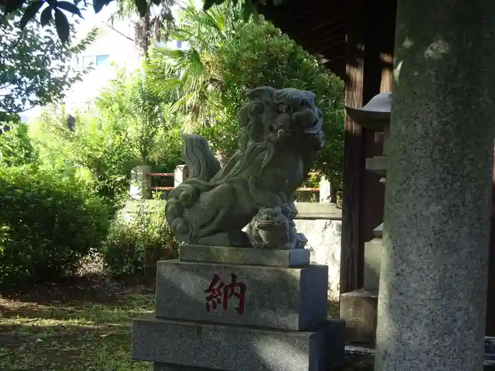 神明神社の狛犬