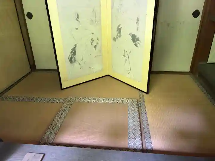 清見寺の{uncategorized: "未分類", other: "その他", undefined: "問題あり", building: "その他建物", grave: "お墓", sacred_gate: "鳥居", guardian: "狛犬", statue: "像", buddha: "仏像", history: "歴史", nature: "自然", garden: "庭園", animal: "動物", pagoda: "塔", temizu: "手水舎", mountain_gate: "山門・神門", sanctuary: "本殿・本堂", subordinate: "末社・摂社", art: "芸術", scenery: "景色", jizo: "地蔵", ema: "絵馬", goshuin: "御朱印", omikuji: "おみくじ", items: "授与品その他", amulet: "お守り", goshuincho: "御朱印帳", eats: "食事", festival: "お祭り", votive_dance: "神楽", shichigosan: "七五三参", wedding: "結婚式", experience: "体験その他", initially: "初詣", around: "周辺", anti_infection: "感染症対策"}