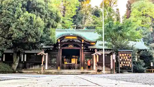 白金氷川神社の本殿