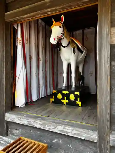 竹駒神社の{uncategorized: "未分類", other: "その他", undefined: "問題あり", building: "その他建物", grave: "お墓", sacred_gate: "鳥居", guardian: "狛犬", statue: "像", buddha: "仏像", history: "歴史", nature: "自然", garden: "庭園", animal: "動物", pagoda: "塔", temizu: "手水舎", mountain_gate: "山門・神門", sanctuary: "本殿・本堂", subordinate: "末社・摂社", art: "芸術", scenery: "景色", jizo: "地蔵", ema: "絵馬", goshuin: "御朱印", omikuji: "おみくじ", items: "授与品その他", amulet: "お守り", goshuincho: "御朱印帳", eats: "食事", festival: "お祭り", votive_dance: "神楽", shichigosan: "七五三参", wedding: "結婚式", experience: "体験その他", initially: "初詣", around: "周辺", anti_infection: "感染症対策"}