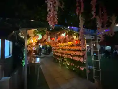 露天神社（お初天神）の{uncategorized: "未分類", other: "その他", undefined: "問題あり", building: "その他建物", grave: "お墓", sacred_gate: "鳥居", guardian: "狛犬", statue: "像", buddha: "仏像", history: "歴史", nature: "自然", garden: "庭園", animal: "動物", pagoda: "塔", temizu: "手水舎", mountain_gate: "山門・神門", sanctuary: "本殿・本堂", subordinate: "末社・摂社", art: "芸術", scenery: "景色", jizo: "地蔵", ema: "絵馬", goshuin: "御朱印", omikuji: "おみくじ", items: "授与品その他", amulet: "お守り", goshuincho: "御朱印帳", eats: "食事", festival: "お祭り", votive_dance: "神楽", shichigosan: "七五三参", wedding: "結婚式", experience: "体験その他", initially: "初詣", around: "周辺", anti_infection: "感染症対策"}