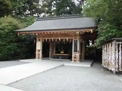 寒川神社の手水舎