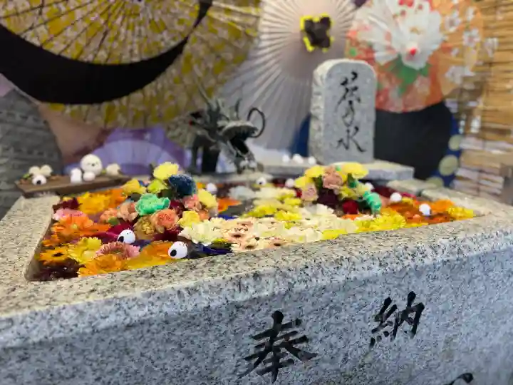 札幌諏訪神社の{uncategorized: "未分類", other: "その他", undefined: "問題あり", building: "その他建物", grave: "お墓", sacred_gate: "鳥居", guardian: "狛犬", statue: "像", buddha: "仏像", history: "歴史", nature: "自然", garden: "庭園", animal: "動物", pagoda: "塔", temizu: "手水舎", mountain_gate: "山門・神門", sanctuary: "本殿・本堂", subordinate: "末社・摂社", art: "芸術", scenery: "景色", jizo: "地蔵", ema: "絵馬", goshuin: "御朱印", omikuji: "おみくじ", items: "授与品その他", amulet: "お守り", goshuincho: "御朱印帳", eats: "食事", festival: "お祭り", votive_dance: "神楽", shichigosan: "七五三参", wedding: "結婚式", experience: "体験その他", initially: "初詣", around: "周辺", anti_infection: "感染症対策"}