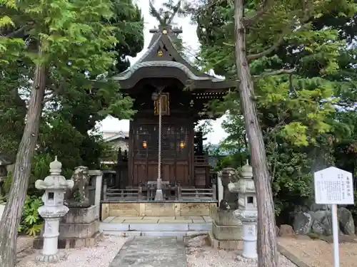 荒井神社の末社