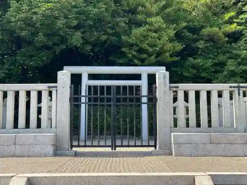 天武天皇・持統天皇陵（檜隈大内陵）(奈良県)