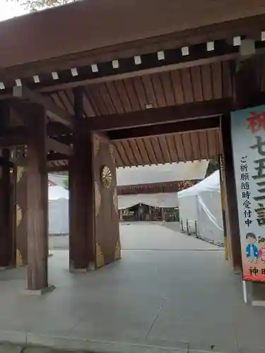 阿佐ヶ谷神明宮の山門・神門