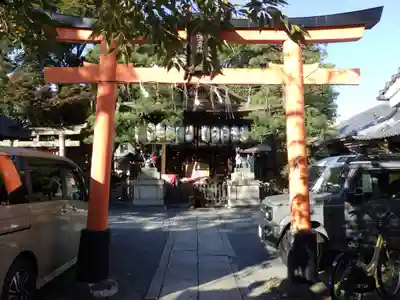 満足稲荷神社の鳥居