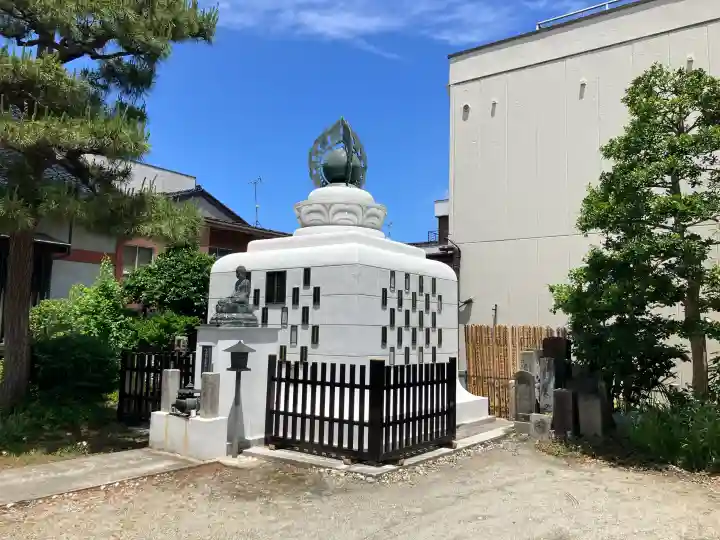 本陽寺(富山県)