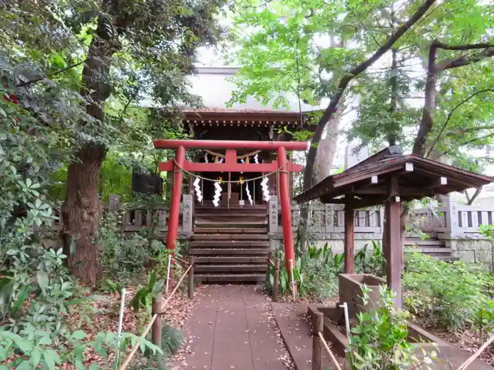 自由が丘熊野神社の鳥居