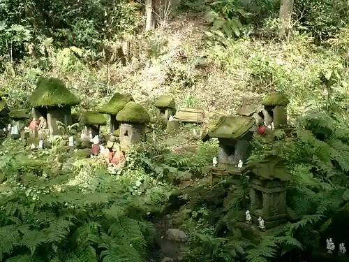 佐助稲荷神社の末社