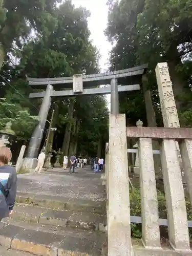 北口本宮冨士浅間神社の鳥居