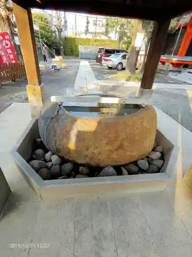 麻布氷川神社の手水舎
