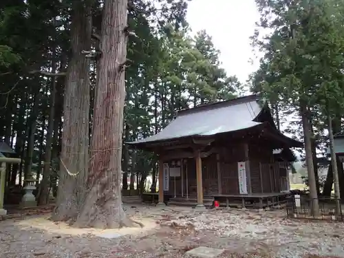 八雲神社・境内飯豊和気神社遥拝殿の本殿