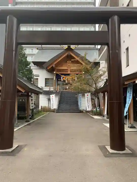 札幌祖霊神社の鳥居