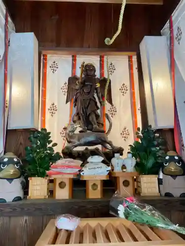 秋葉神社（川越熊野神社境内）の{uncategorized: "未分類", other: "その他", undefined: "問題あり", building: "その他建物", grave: "お墓", sacred_gate: "鳥居", guardian: "狛犬", statue: "像", buddha: "仏像", history: "歴史", nature: "自然", garden: "庭園", animal: "動物", pagoda: "塔", temizu: "手水舎", mountain_gate: "山門・神門", sanctuary: "本殿・本堂", subordinate: "末社・摂社", art: "芸術", scenery: "景色", jizo: "地蔵", ema: "絵馬", goshuin: "御朱印", omikuji: "おみくじ", items: "授与品その他", amulet: "お守り", goshuincho: "御朱印帳", eats: "食事", festival: "お祭り", votive_dance: "神楽", shichigosan: "七五三参", wedding: "結婚式", experience: "体験その他", initially: "初詣", around: "周辺", anti_infection: "感染症対策"}
