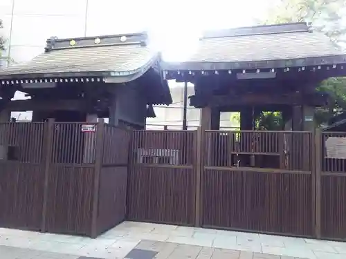 池袋四面塔稲荷大明神の本殿・本堂