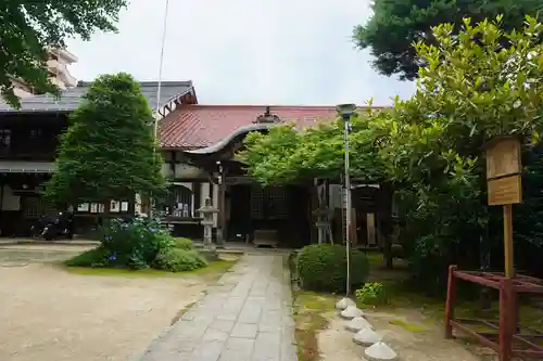 飛騨国分寺の本殿